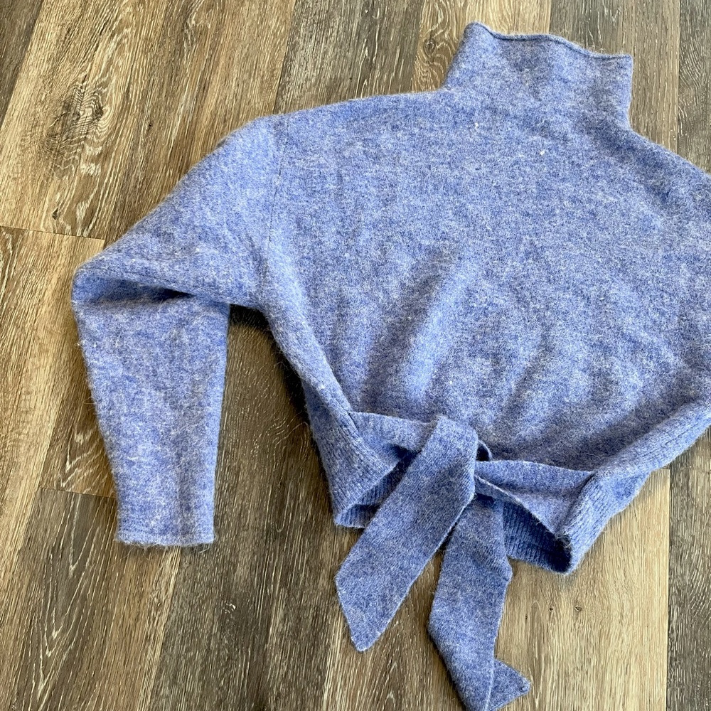 Wilfred Sweater - Size Medium